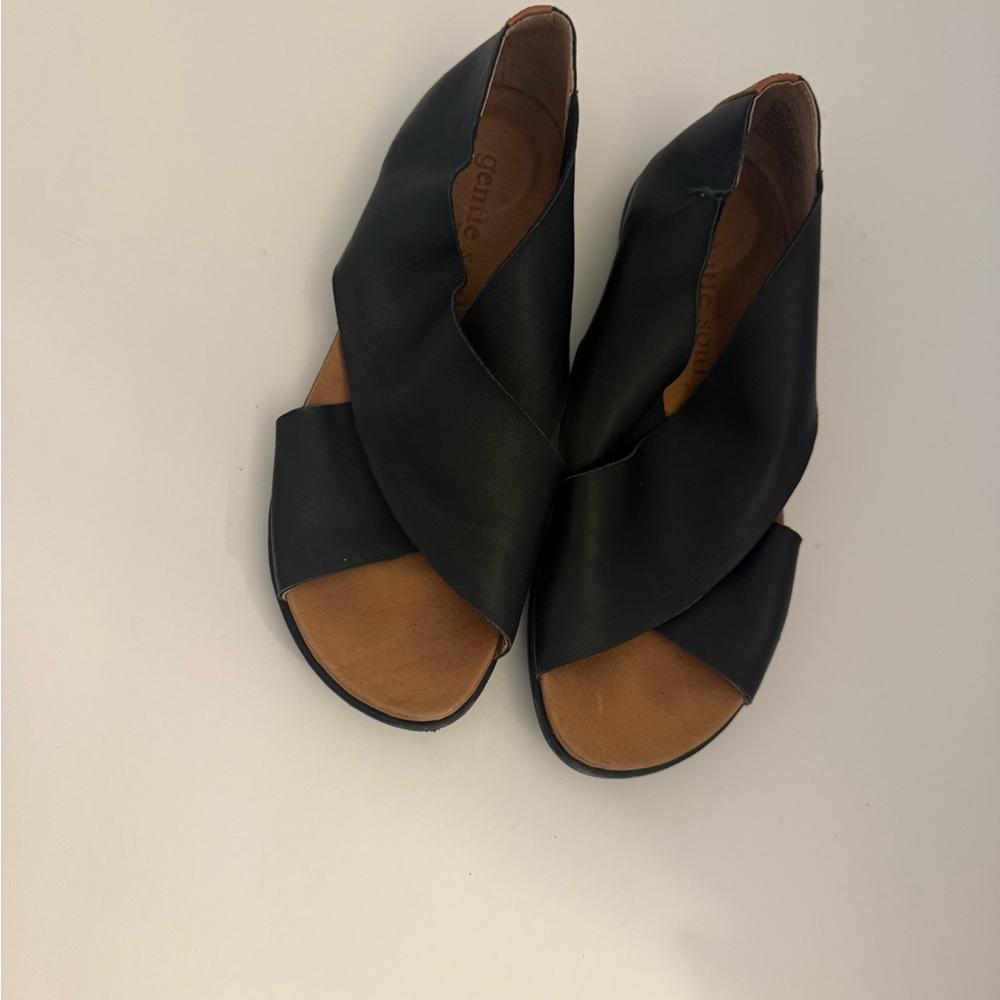 Kenneth Cole Black Crisscross Sandals